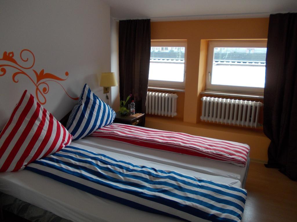 Hotel Im Bahnhof Passau Chambre photo