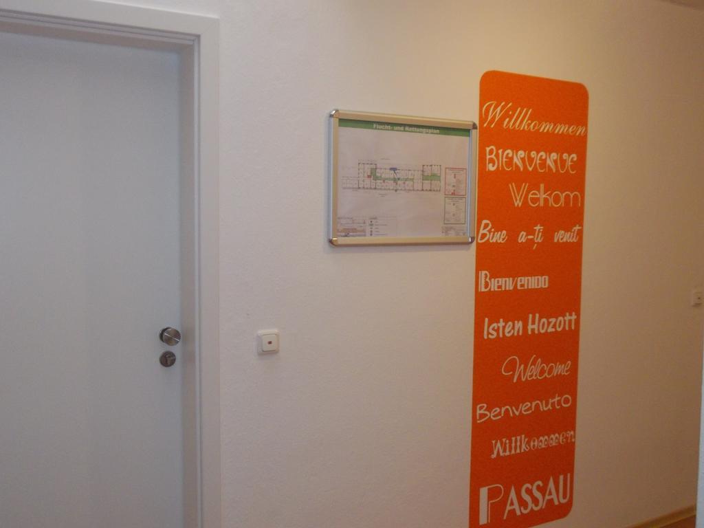 Hotel Im Bahnhof Passau Extérieur photo