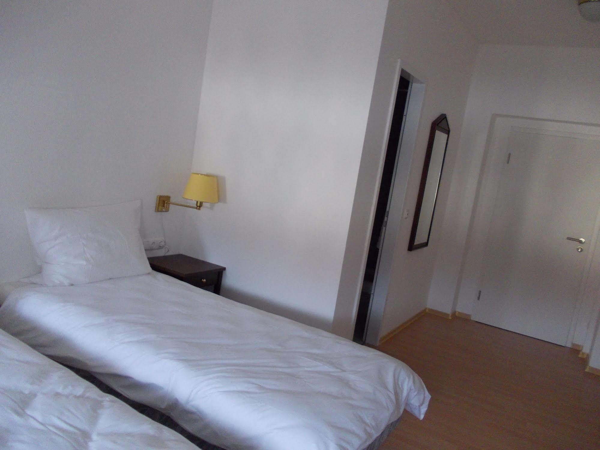 Hotel Im Bahnhof Passau Extérieur photo
