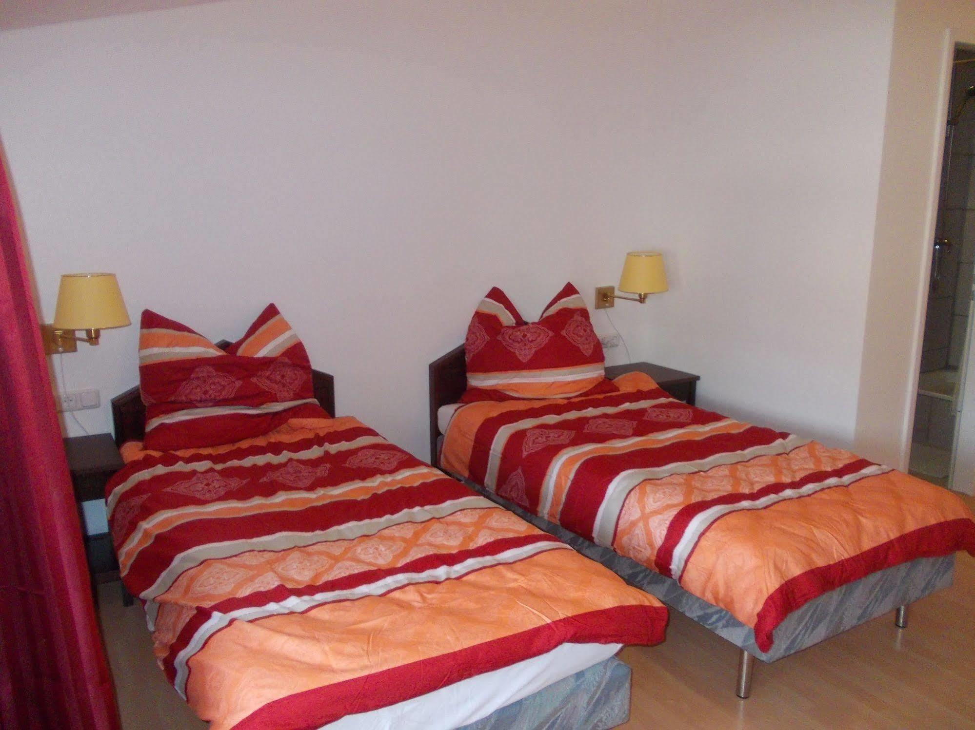 Hotel Im Bahnhof Passau Extérieur photo