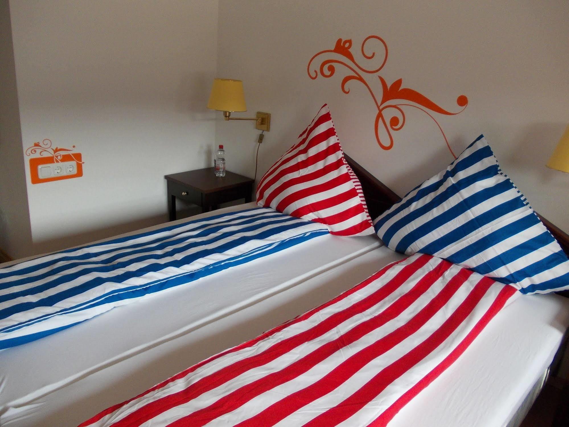 Hotel Im Bahnhof Passau Extérieur photo