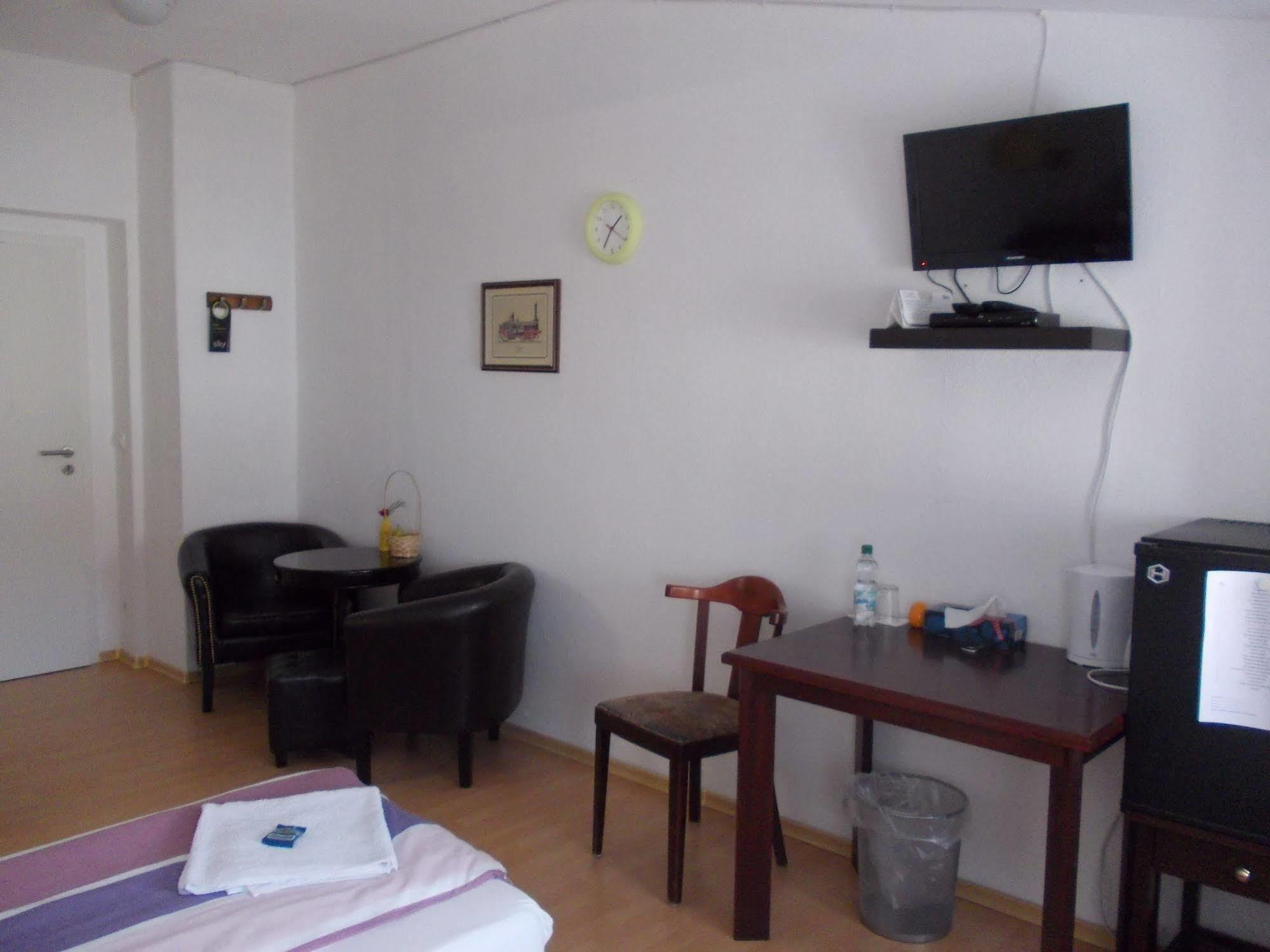 Hotel Im Bahnhof Passau Extérieur photo